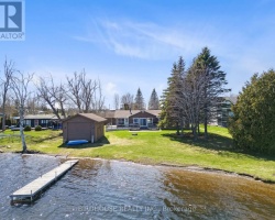 Cottage for Sale on Sturgeon Lake