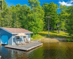 Cottage for Sale on Lake Of Bays