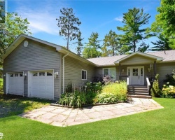 Cottage for Sale on Kashagawigamog Lake