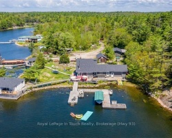 Cottage for Sale on Georgian Lake