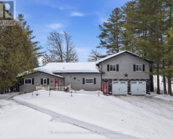Cottage for Sale on Moore Lake