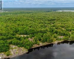 Cottage for Sale on Sparrow Lake