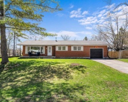Property for Sale on 49 KENNEDY DRIVE, Kawartha Lakes (Fenelon Falls)