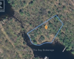 Cottage for Sale on Gloucester Pool