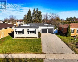 Property for Sale on 6 LINDSAY CRESCENT, 