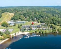 Cottage for Sale on Peninsula Lake