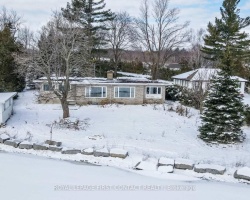 Cottage for Sale on Lake Scugog