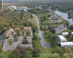 Cottage for Sale on Lake Simcoe
