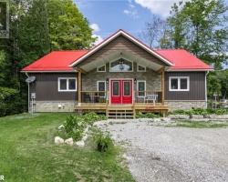 Cottage for Sale on Gull River