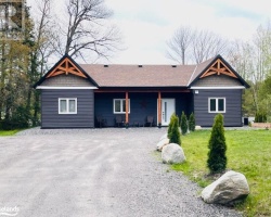 Cottage for Sale on Roberts Lake