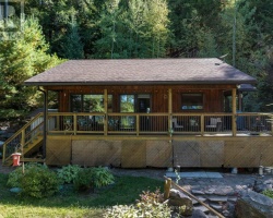 Cottage for Sale on Canning Lake