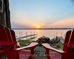 Cottage for Sale on Dalrymple Lake