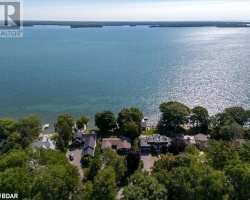 Cottage for Sale on Lake Couchiching