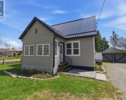 Property for Sale on 54 CLIFTON STREET, Kawartha Lakes (Fenelon Falls)
