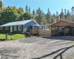 Cottage for Sale on Muskoka River