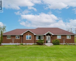 Cottage for Sale on Canal Lake