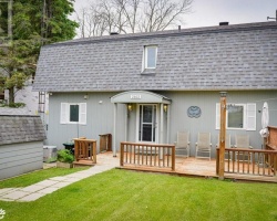 Cottage for Sale on Lake Simcoe