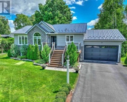 Cottage for Sale on Canal Lake