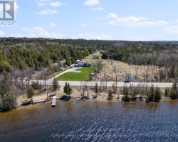 Cottage for Sale on Sturgeon Lake