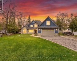 Cottage for Sale on Pigeon Lake