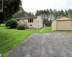 Property for Sale on 831 Old Muskoka Road, Utterson