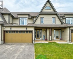 Property for Sale on 12 MASTERS CRESCENT, 