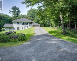 Property for Sale on 1095 Golden Beach Road, Bracebridge