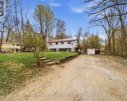 Cottage for Sale on Black River