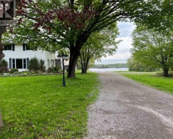 Cottage for Sale on Pigeon Lake