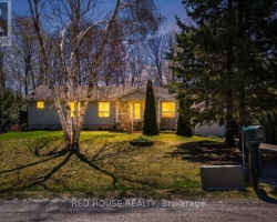 Cottage for Sale on Young Lake