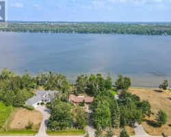 Property for Sale on 126 PINEWOOD BOULEVARD, 