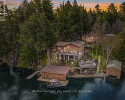 Cottage for Sale on Severn River