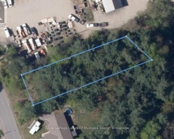 Property for Sale on 206 VEL-DOR CRESCENT, Bracebridge (Macaulay)