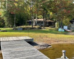 Cottage for Sale on Davis Lake