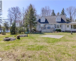 Cottage for Sale on Twelve Mile Lake