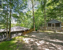 Cottage for Sale on Otter Lake