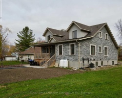 Cottage for Sale on Simcoe Lake