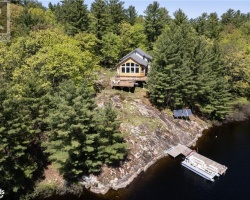 Cottage for Sale on Morrison Lake