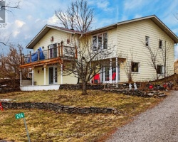 Cottage for Sale on Pigeon Lake
