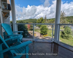 Cottage for Sale on Peninsula Lake