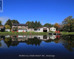 Cottage for Sale on Sturgeon Lake