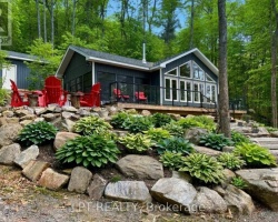 Cottage for Sale on Haliburton Lake