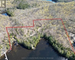 Cottage for Sale on Salerno Lake