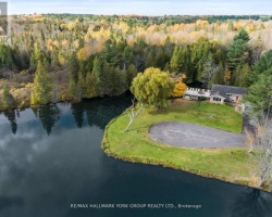 Cottage for Sale on Gull Lake