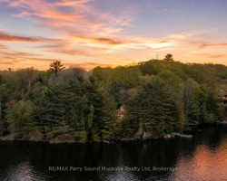 Cottage for Sale on Otter Lake
