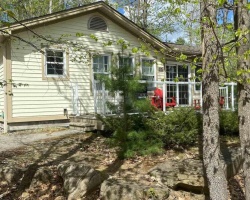 Cottage for Sale on Lake of Bays