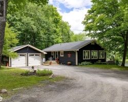 Cottage for Sale on Fox Lake