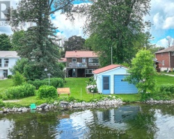 Cottage for Sale on Simcoe Lake