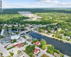 Cottage for Sale on Gull River