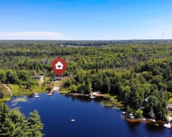 Cottage for Sale on Whitestone Lake